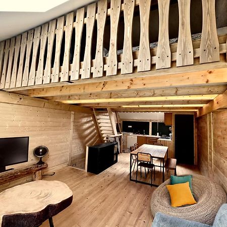 L'Ostal Villa Les Combes  Eksteriør bilde